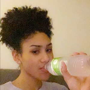 Meet your Posher, Lee